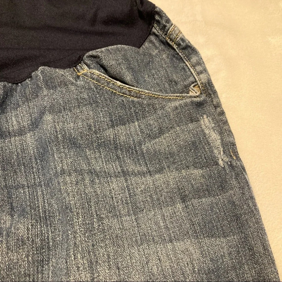 Liz Lange Maternity Full Panel Crop Jeans 2 - Picture 3 of 15
